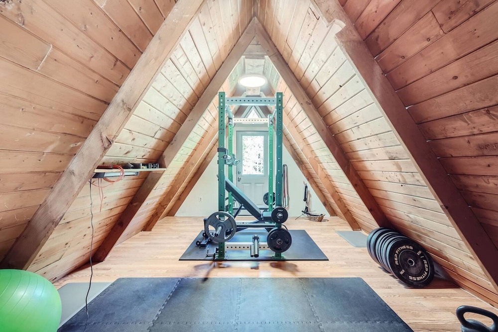 Sauna Firepit King Bed Close to Skiing