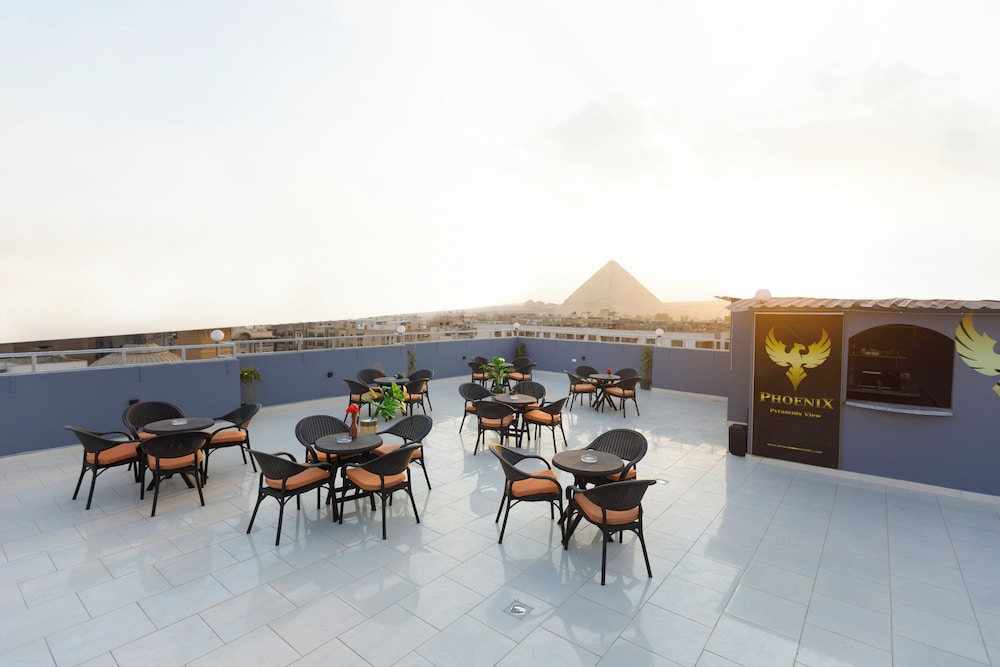 Phoenix Pyramids View Inn