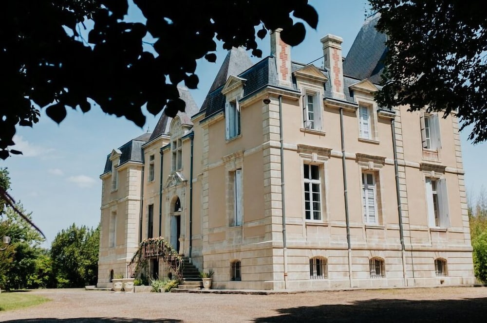 Hotel Château Marith - Image 1