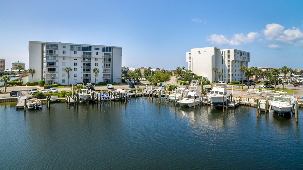 Dolphin Point 604c 2 Bedroom Condo