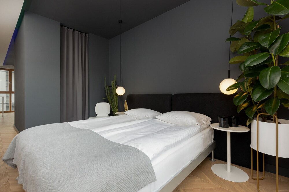 Kasprzaka 31A by Renters Prestige view 2