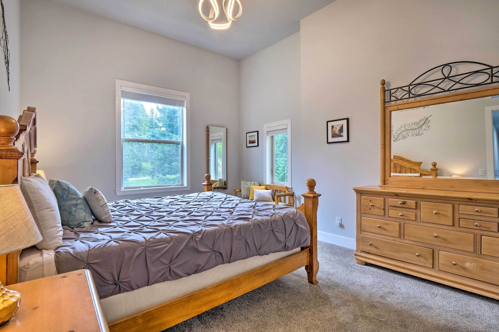 3 Mi to Ski Resort: Hot Tub Haven in Breckenridge! view 2