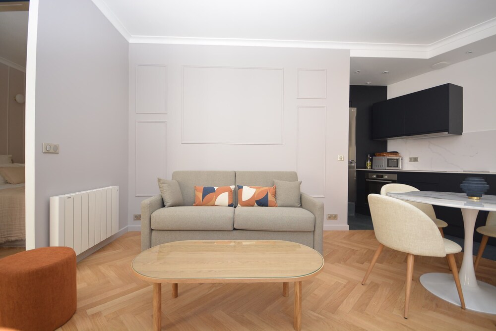Reva Suites