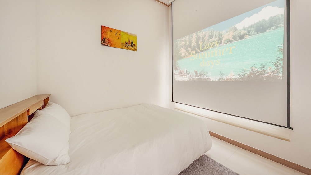 Gapyeong Ribbon Spa Pool Villa
