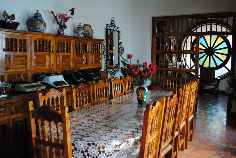 Hotel Posada La Casona de Cortes