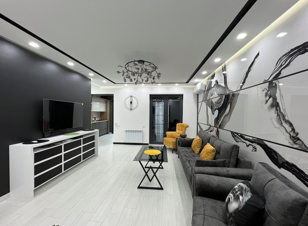 Apartment by Luxe Group ZA444