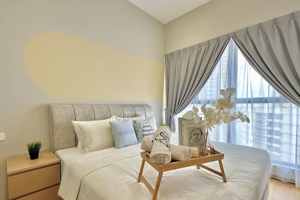 Country Garden Danga Bay Sea View Homestay by Stayrene