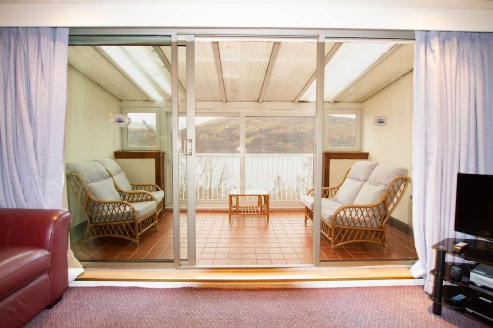 Loch Rannoch Highland Club Studio 02