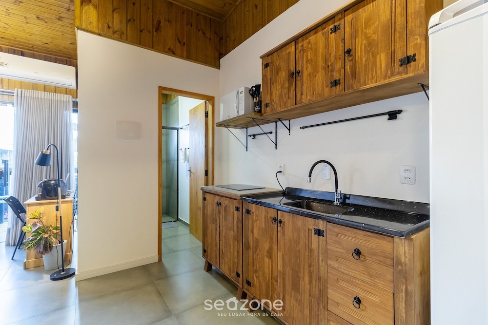 Your Getaway in Florianopolis, Just Minutes From the Beach NDE