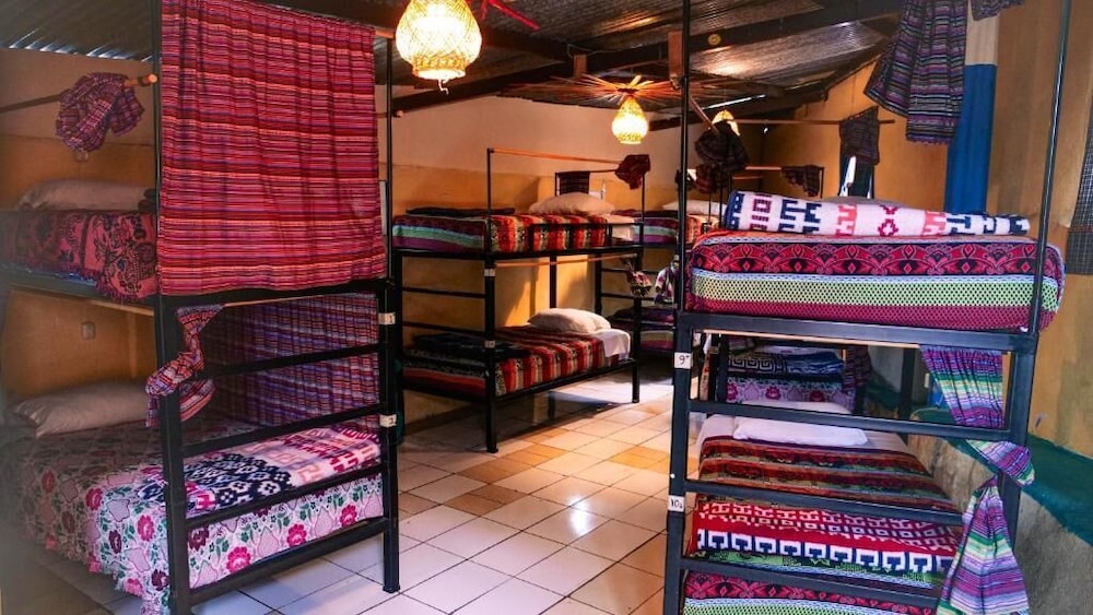 Ati Hostel & Beach Club