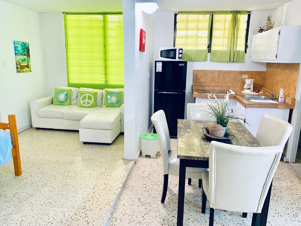 Atenas City Inn