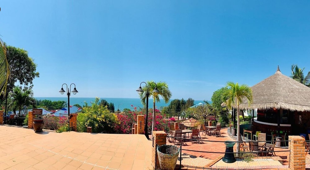 Melon Resort Mũi Né