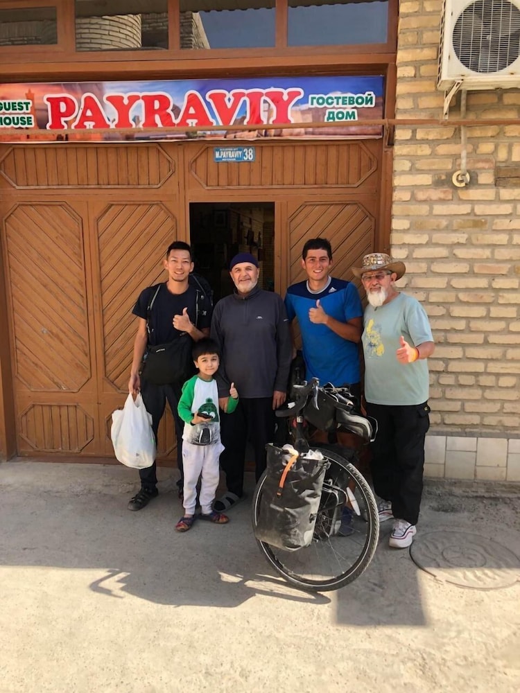 Payraviy Guest House - Hostel