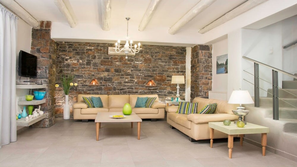 Chania Secluded Gem - Kallithea Private Pool Villa