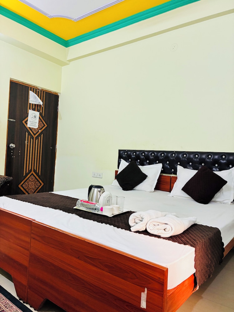Shivanya guest house