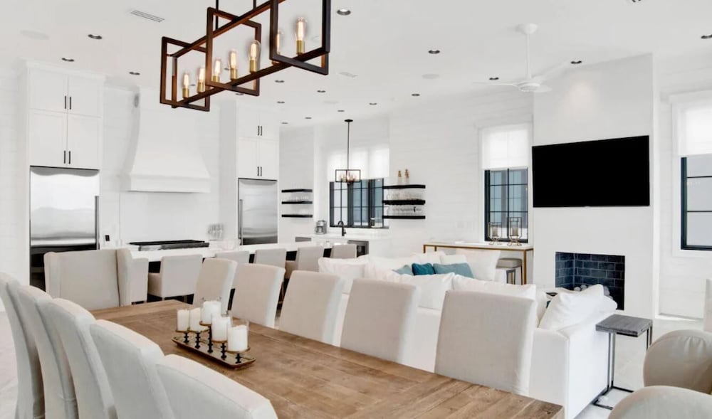 Sea La Vie at Eleanor Beach