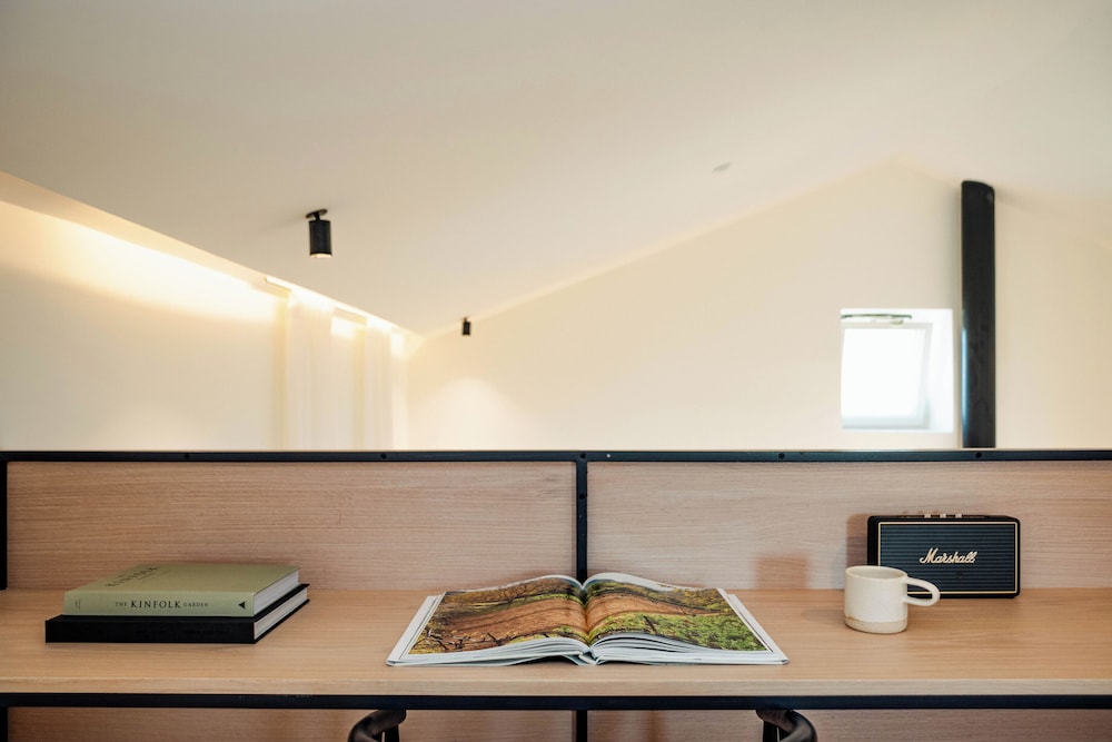 Kukutseli Country Living by White Dream