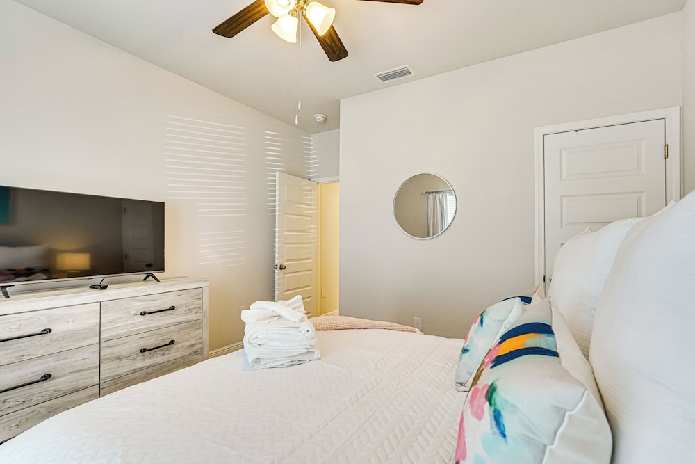 Beach Access: Port St Joe Home w/ Screened Patio!
