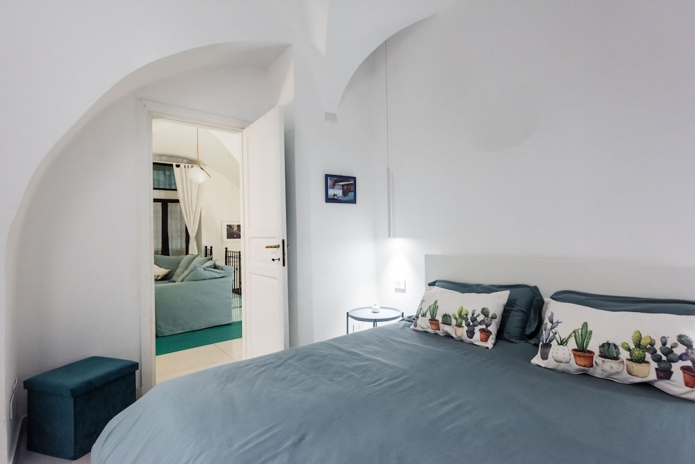 The Apple Duplex by Wonderful Italy