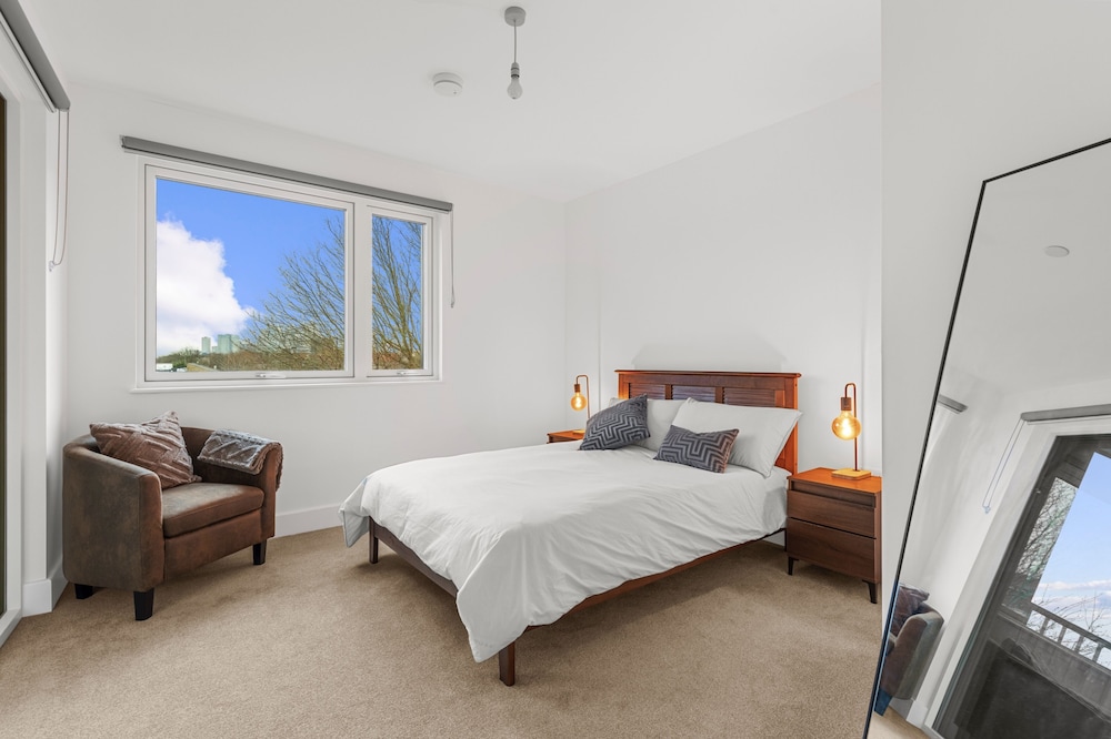 London - 1 Bed Apartment - Sleeps 2 - Long Stays