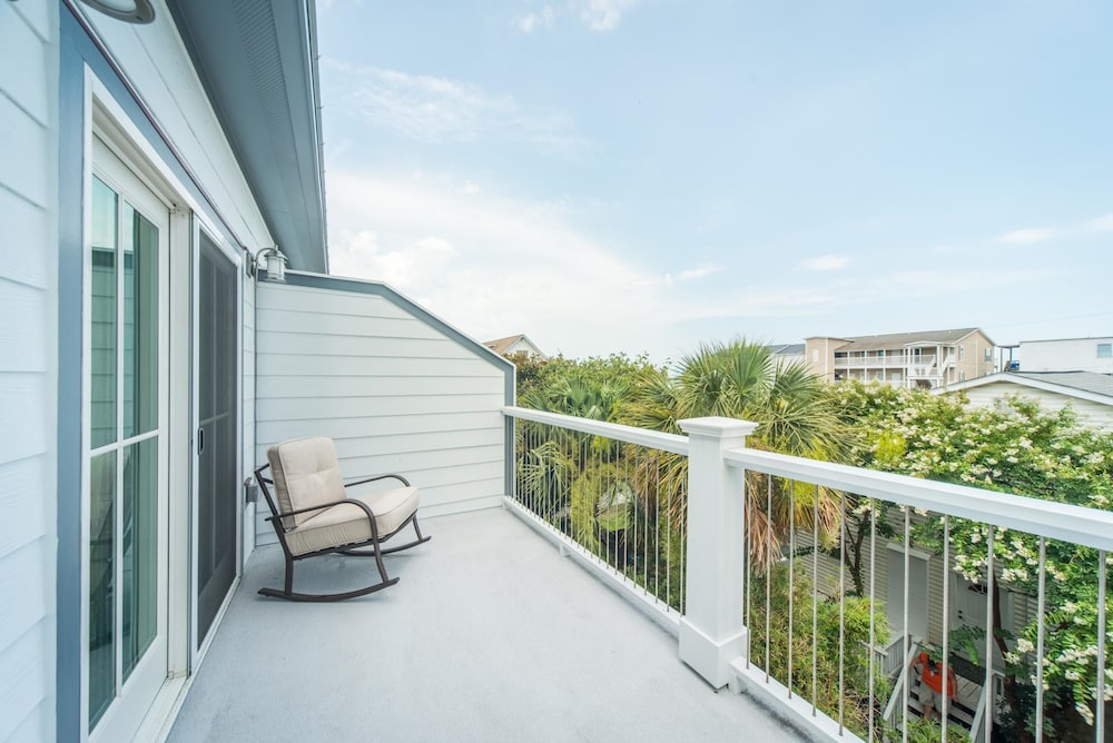 E Ashley A 121 4 Bedroom Holiday Home By My Ocean Rentals