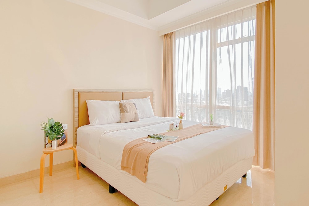 Stunning and Comfy 2BR Apartment at Menteng Park