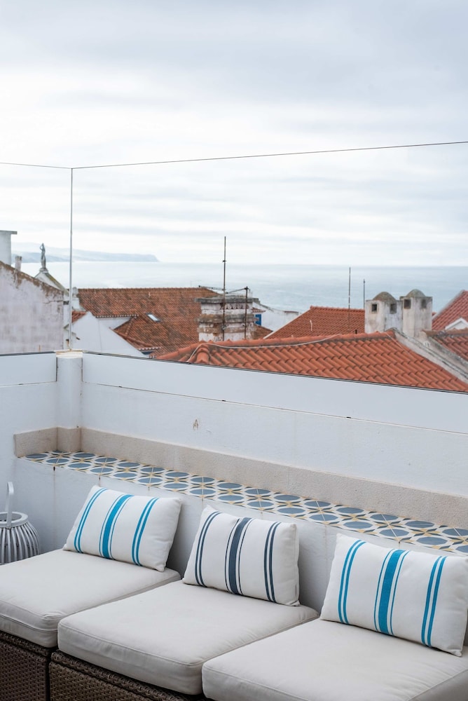 Ocean View Penthouse - Central Ericeira