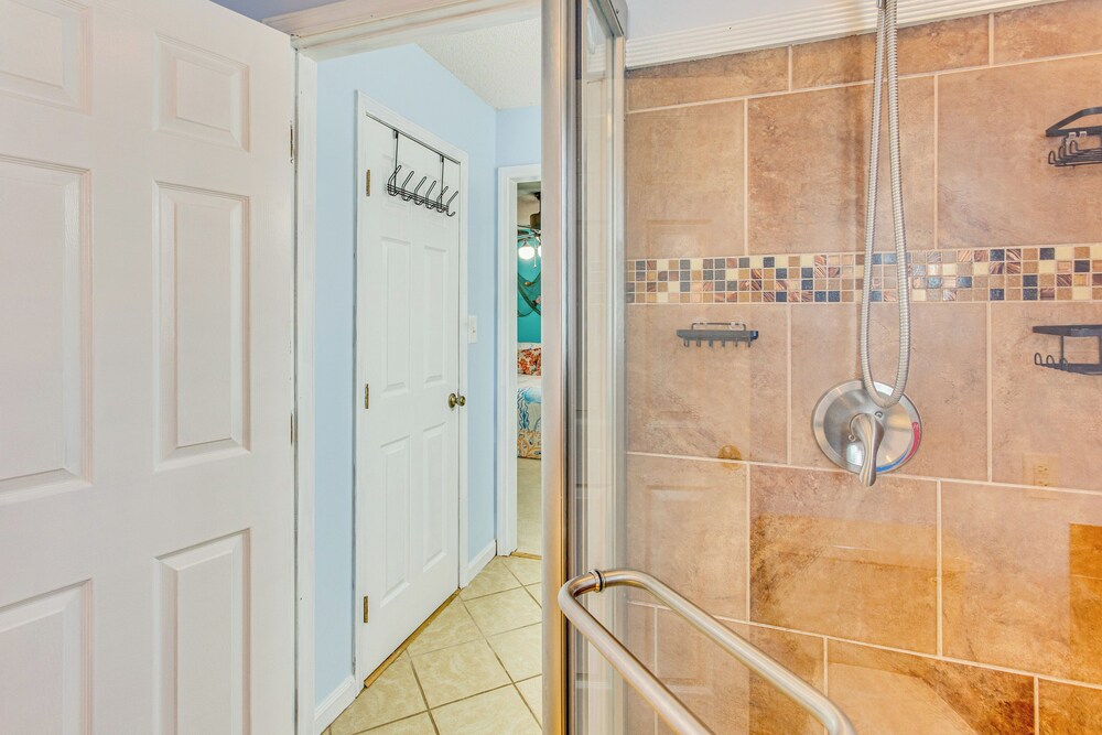 3 Mi to Ocean: Home w/ Deck in Little River!