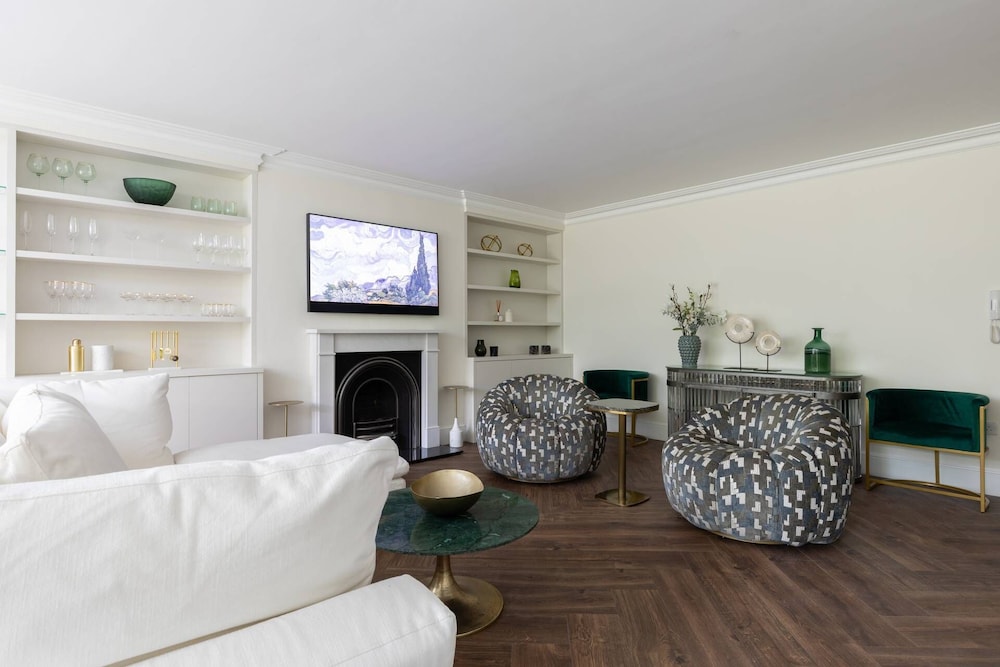 Westbourne Park Road Xviii by Onefinestay