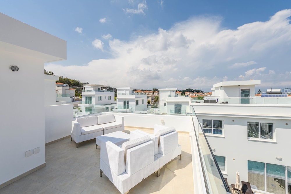 Green Bay Villa No13 view 3