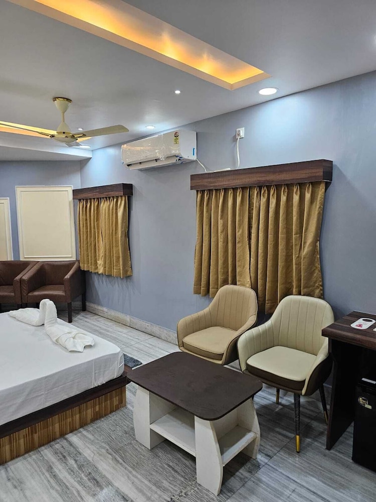 Jowar Hoter & Resort