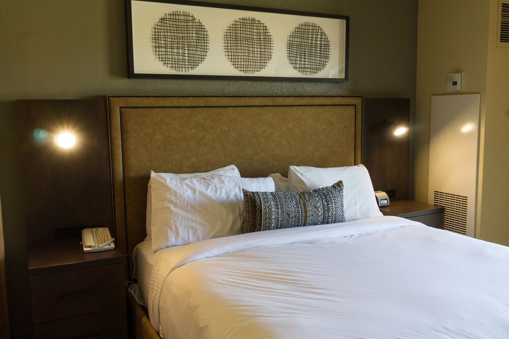 Come Golf or Ski in/out at this best location by RedAwning - Save 20% on 7+ Nights!