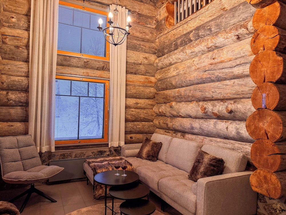 Sielikkö Aurora Log Villas