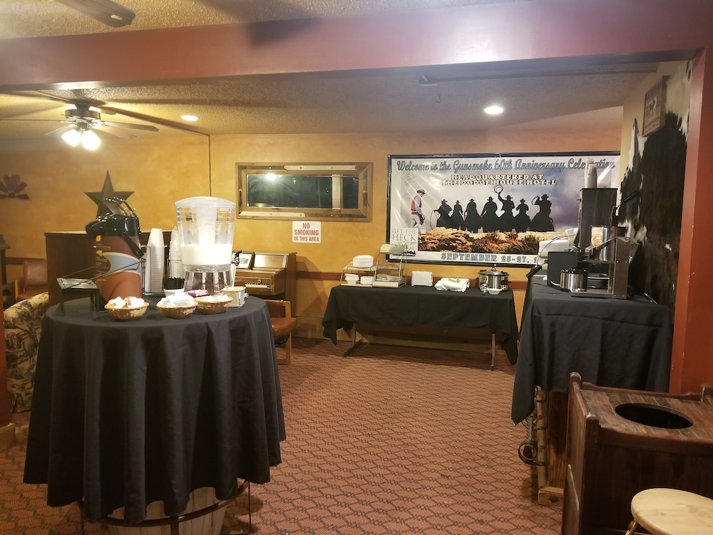 Dodge City Vacations - Dodge House Hotel  Convention Center - Property Image 9