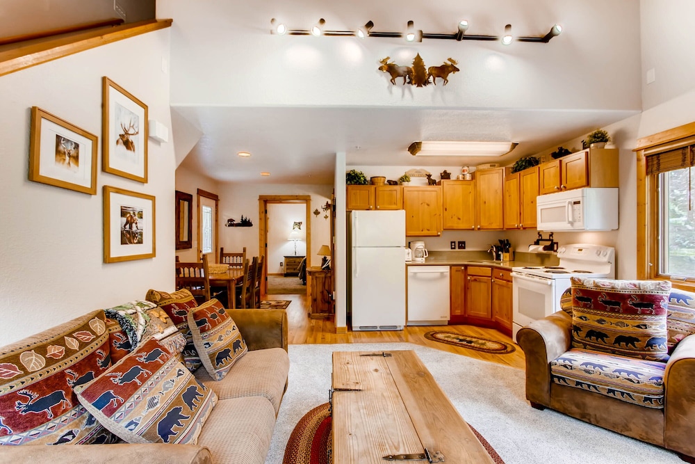 Estes Park Condos - Property Image 90