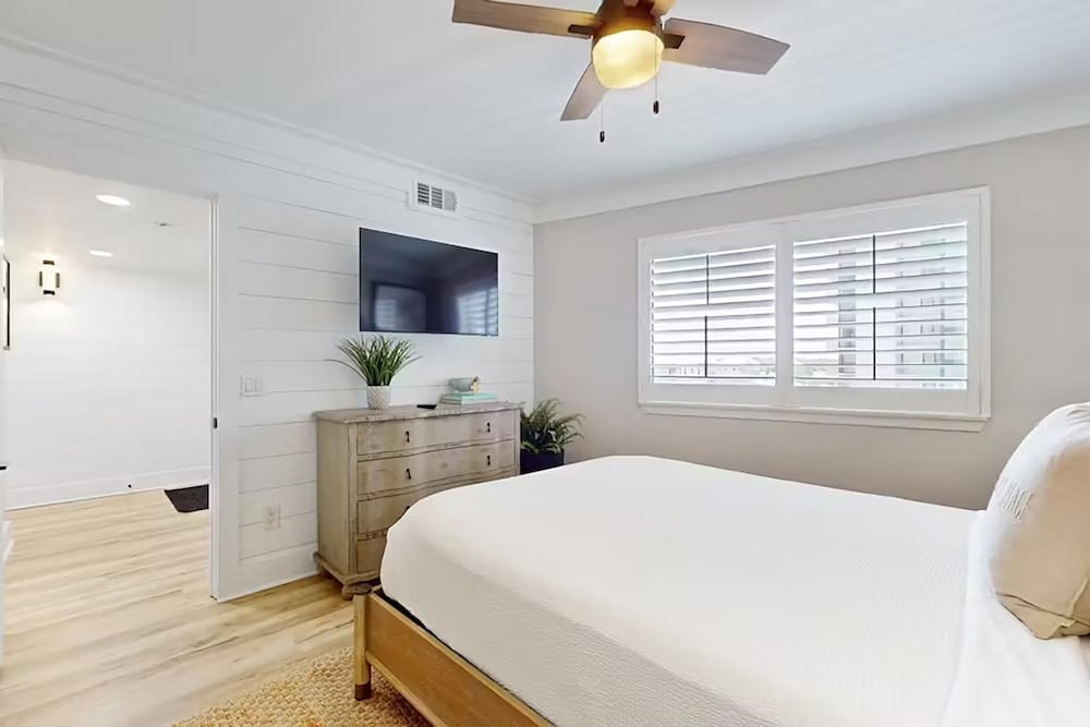 Mainsail 441