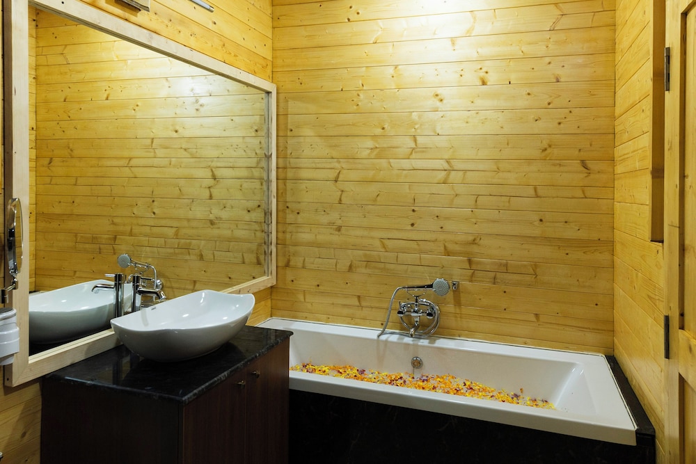 Axiom Resort Luxury Cottages Arambol