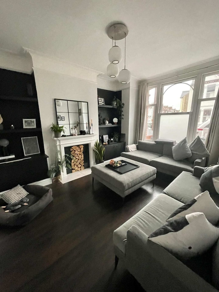 Lovely 2 Bedroom Apartment Close to Putney Riverside