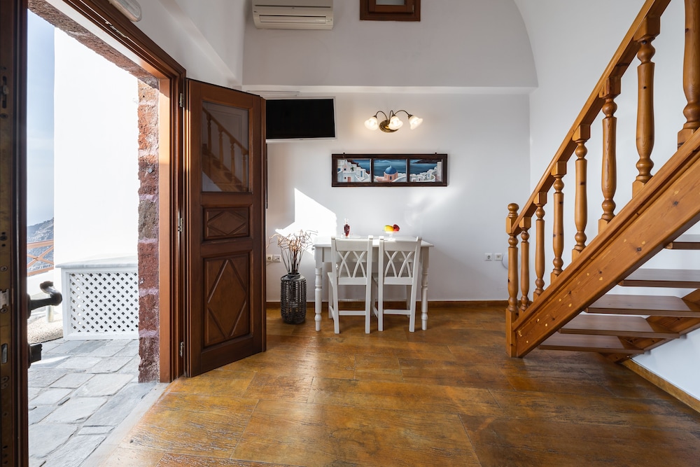 Smaro Studios