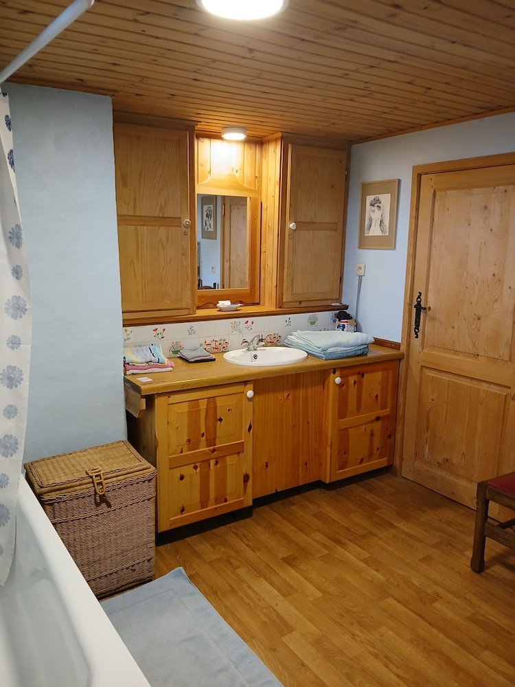 Gite Les Chavautes Rustic Style
