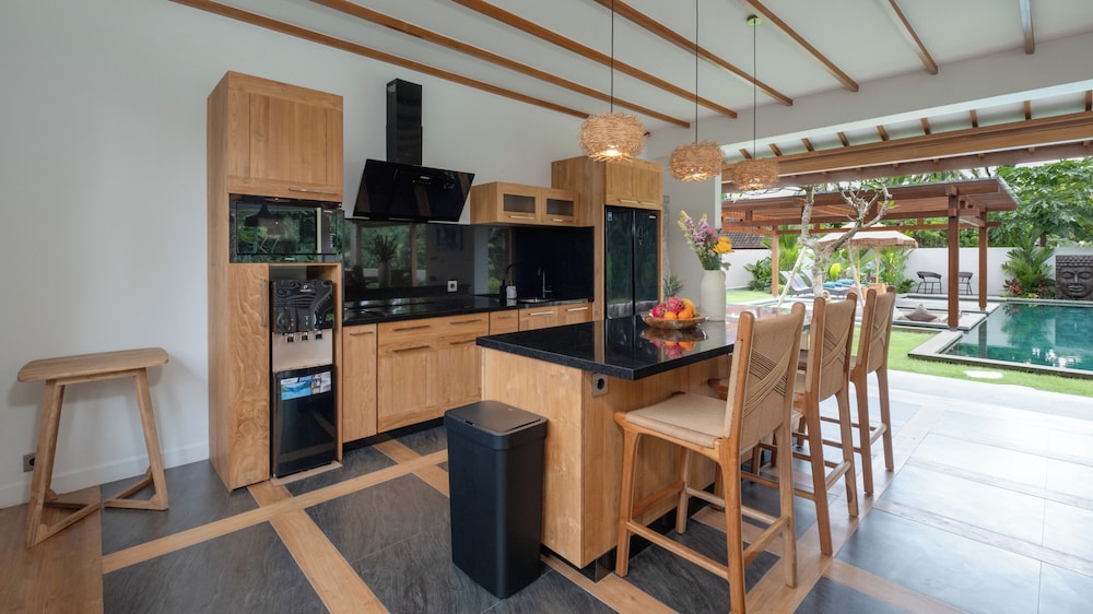 Villa Suka Sawah by Villa Finder