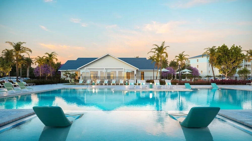 Landing Apartments Fort Myers near Eastwood Village