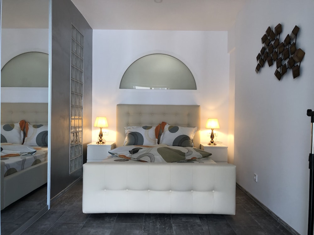 Westpark 2 Residence Lakeview W6 view 3