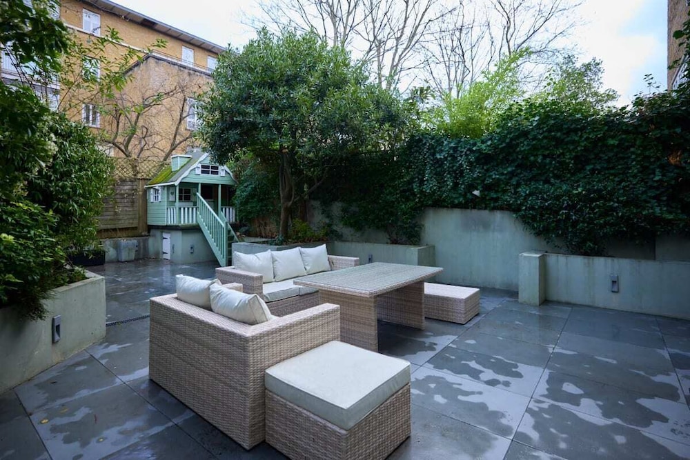 The South Hampstead Hideaway - Stylish 6bdr Home