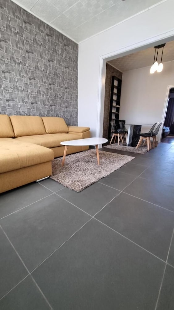 Central Apartment Shishman