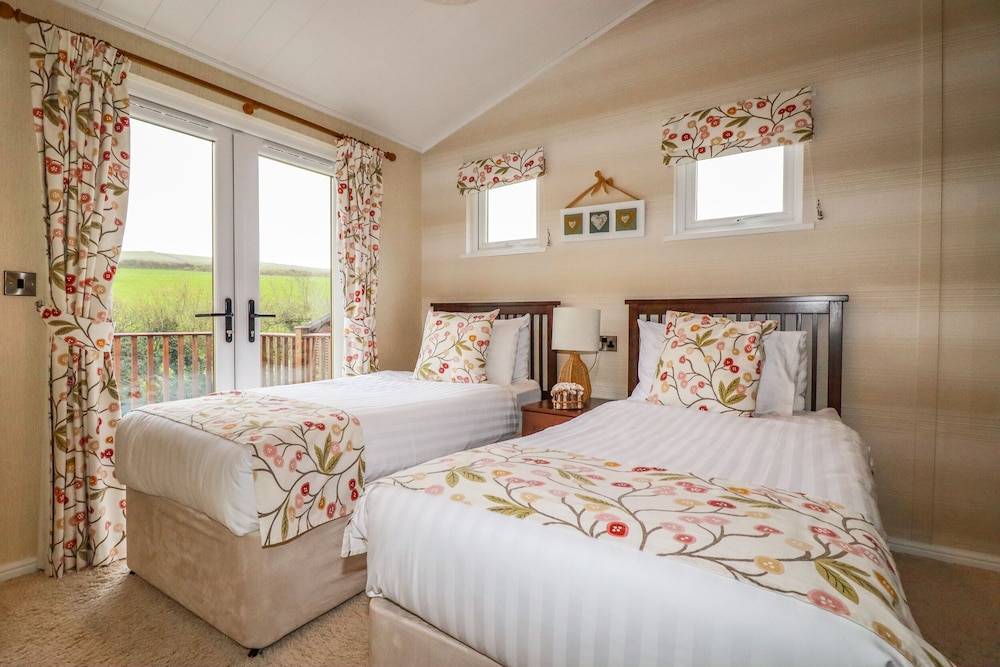 Hideaway Lodge
