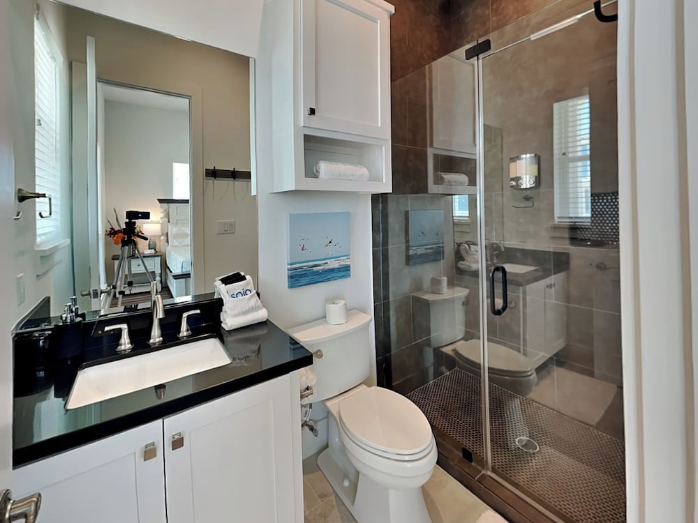 Seabreezy Lane by Ryson Vacation Rentals