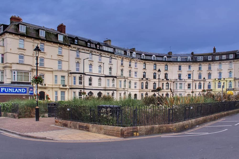 1 Bed Studio Sleeps 4 - Seaside, Dog Friendly