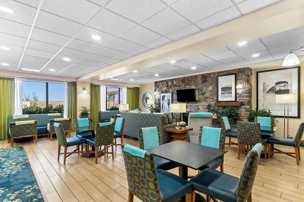 Cheyenne Vacations - SureStay Plus Hotel by Best Western Cheyenne - Property Image 7