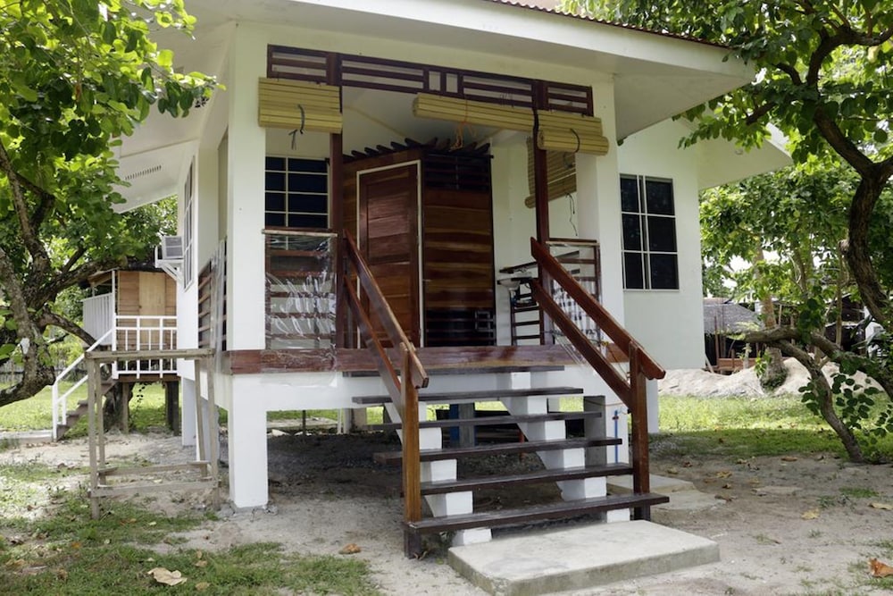 Yama Beachfront House